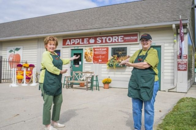 Workers at the apple store - no iphones for sale though but i bet they have real apples